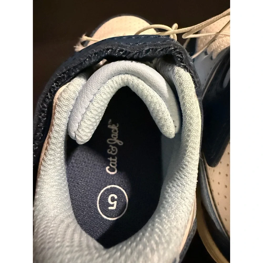 Cat & Jack Toddler Boys Blue Cream Low Top Sneakers Hook Loop Strap Size 5 NIB